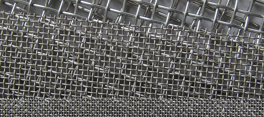Стальная тканая и фильтровая сетка в Тольятти может быть изготовлена из черной, нержавеющей, оцинкованной и латунной проволоки. Купить тканую сетку в МИРе МЕТАЛЛА можно в розницу небольшими объемами